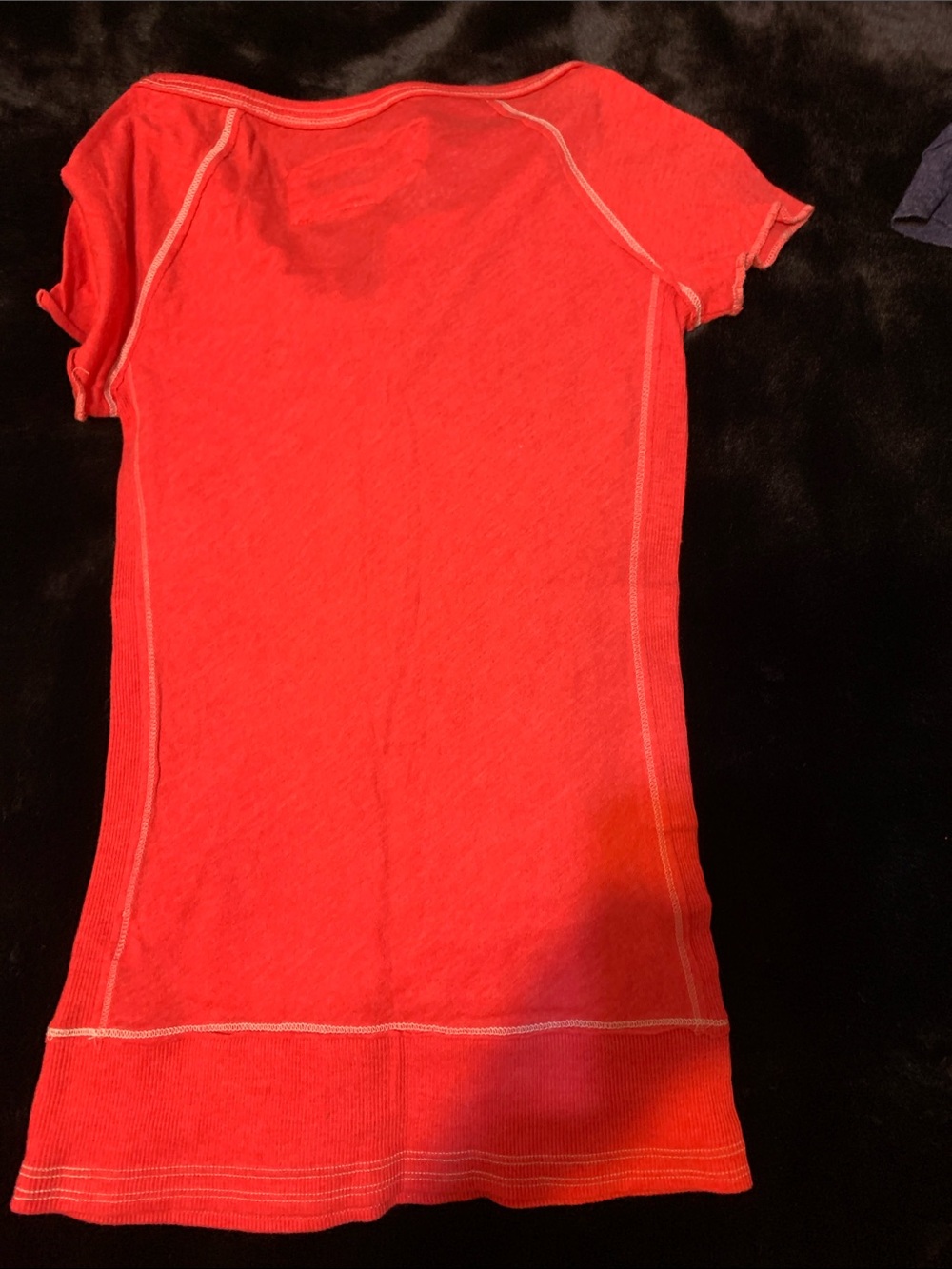 Abercrombie & Fitch Red Short-Sleeve Henley - Picture 3 of 3